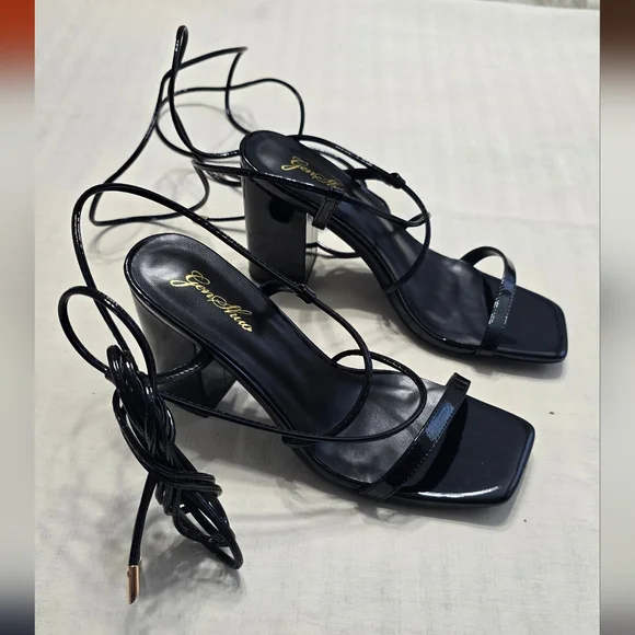 Genshuo Black Strappy Women's Heels - Picture 3 of 16